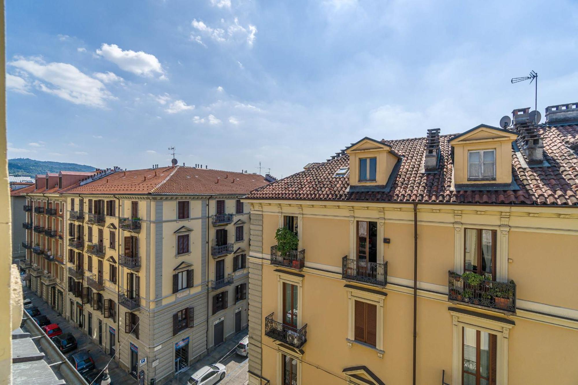 Casa Valeggio Attic Apt Few Steps From Porta Nuova Apartment Turin Exterior photo